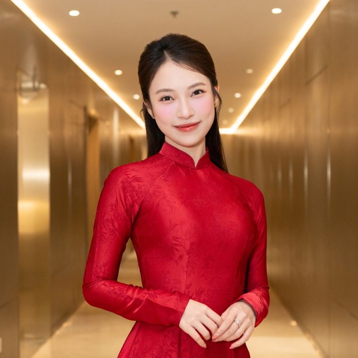 Khánh Vy Official