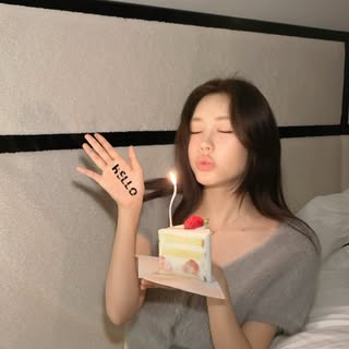 Kim Go-un (Go_bambi)