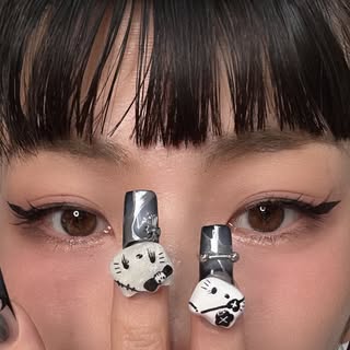 NAILS BY MEI