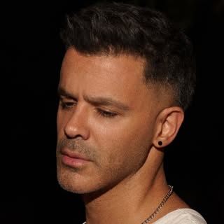 Sirvan Khosravi