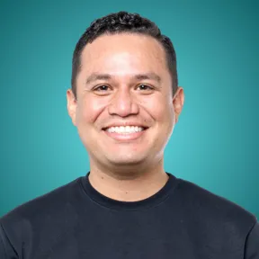 Datly Educación, Julio C. Rendón