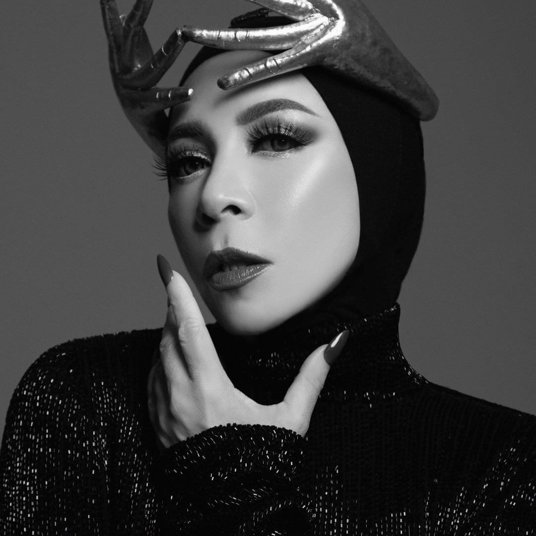 Melly Goeslaw