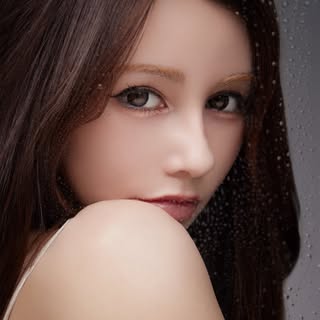 Akemi Darenogare