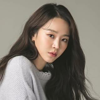 Shin Hye Sun