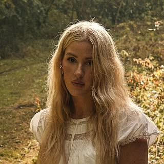 Ellie Goulding — British singer and songwriter known for Lights and Love Me Like You Do.