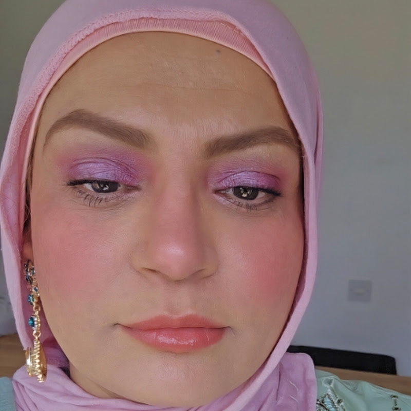 Pakistani Vlogger Mom in UK — Lifestyle creator on YouTube · 40,300 subscribers