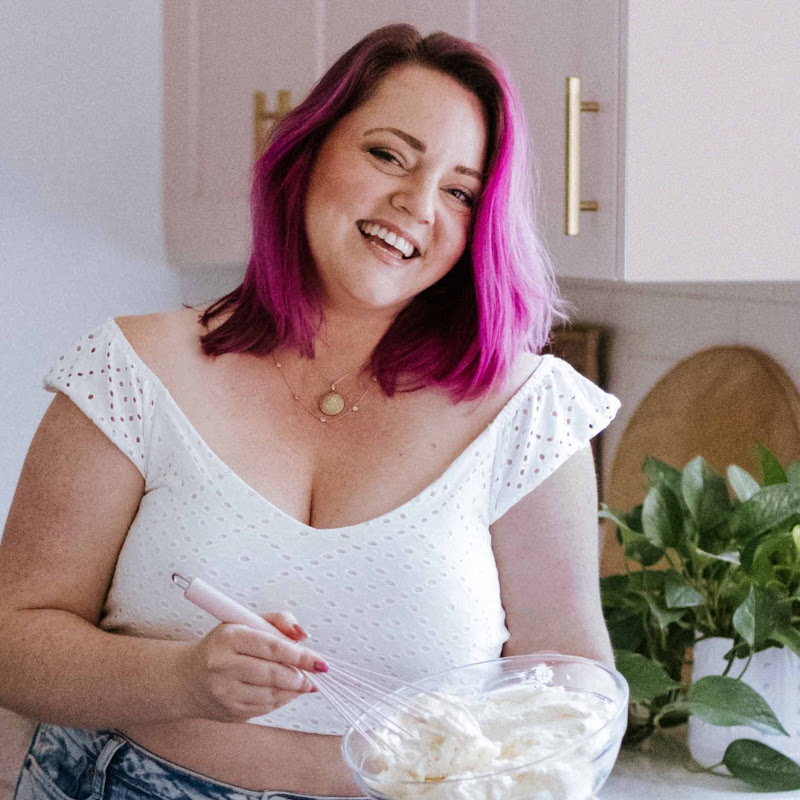 Laurie Shannon — Laurie Shannon, 'The Icing Artist,' makes cake decorating accessible and fun through challenges and experiments on YouTube.