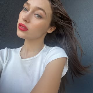 Alycia Debnam-Carey — Comedy & entertainment creator in Australia with 2.6M Instagram followers