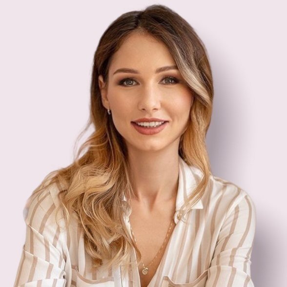 Alexandra Wald (life_and_invest)