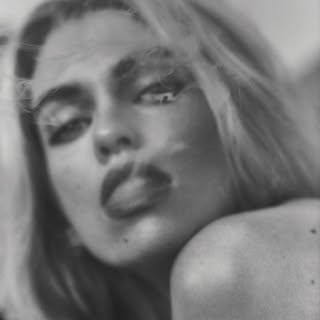 Stella! — Beauty & fashion creator in the US with 9.3M Instagram followers